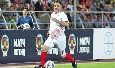 Qırğız Respublikasının Prezidenti tənqidlərə cavab verdi