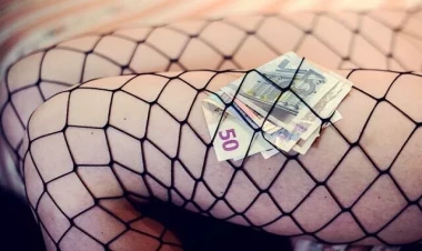 Fahişə sifariş verə bilməyən kişi arvadını...