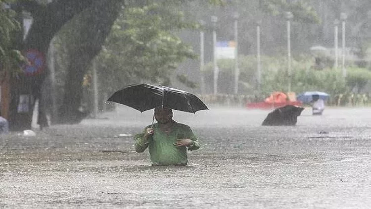 Bu ölkədə leysan 13 nəfərin həyatına son qoyub