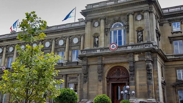 Paris Fransa səfirinin bu tələbini rədd etdi