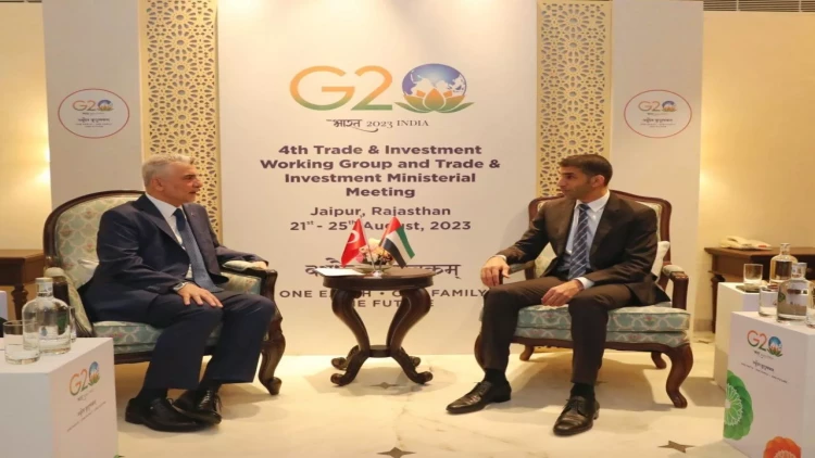 Türkiyə ilə BƏƏ ikitərəfli ticarət və investisiyaların artırılması üzrə işləri sürətləndirir