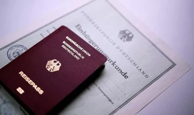 Almaniya hökuməti vətəndaşlığın alınmasını sadələşdirən qanun layihəsini təsdiqləyib