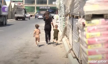 İnsanların həyatına təhlükə yaradan səkiləri ZƏBT EDƏNLƏR... - VİDEO