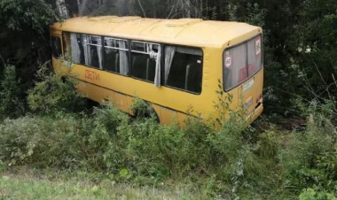 Məktəb avtobusu aşdı, 15 uşaq...