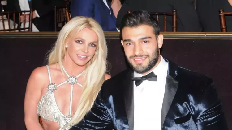 Britni həyat yoldaşını döyürmüş - FOTO