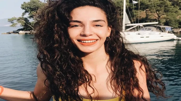 Bikinili FOTOlarını paylaşdı