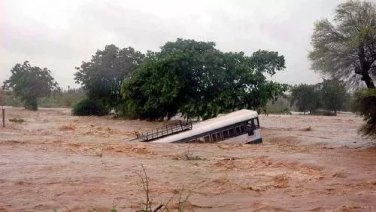 Hindistanda leysan nəticəsində ölənlərin sayı 81-ə çatdı