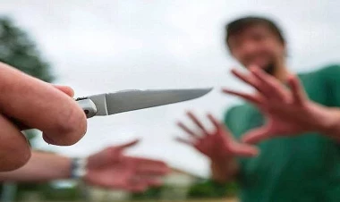 TÜKÜRPƏDƏN HADİSƏ: Qadın onu zorlamaq istəyən ərinin cinsi orqanını kəsdi