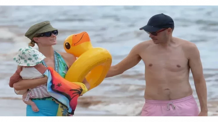 Meşə yanğınlarının baş verdiyi Havayda istirahət edir - FOTO