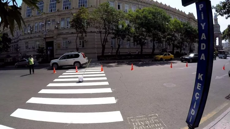 Bakıda piyada zolağı problemi böyüyür - VİDEO