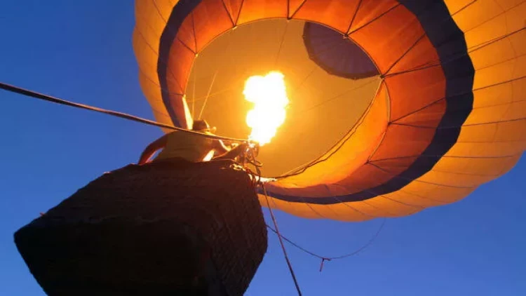 Cütlük hava şarında yandı - FOTO