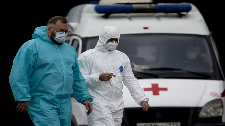 Rusiyada COVID-19-un yeni variantı olan “EG.5” yayılır