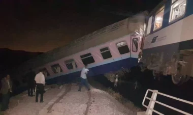 Ermənilər Pakistandakı dəhşətli qəzanı lağa qoydu