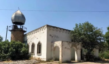 Bu məscid 22 ildir ibadətə bağlıdır - FOTO