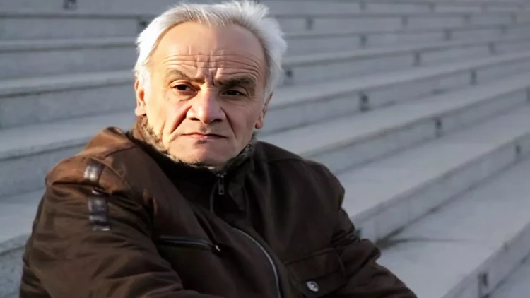 Vahid Əliyev vəfat etdi