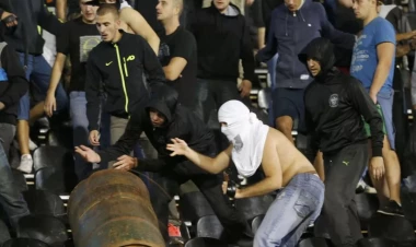 Matçdan sonra toqquşma olub, polis əməkdaşları xəsarət alıb