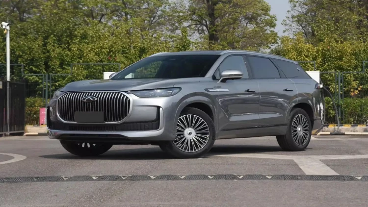 Çin avtomobilləri casusluq edirlər