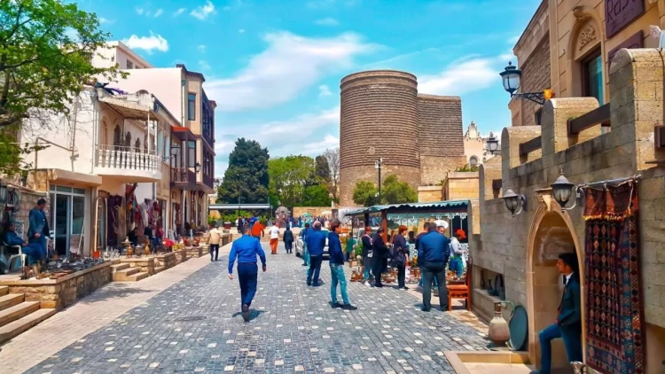 Sabah Bakıda hava tutqun olacaq, dumanlı keçəcək