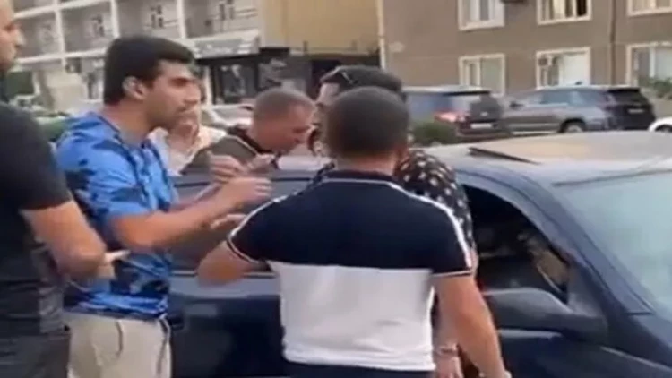 Bakıda gənc qızı zorla qaçırdılar? - VİDEO