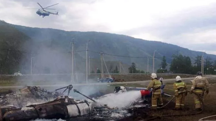 Rusiyada helikopter qəzaya uğradı - 6 ölü