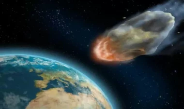 Təyyarə boyda asteroid Yerə yaxınlaşır