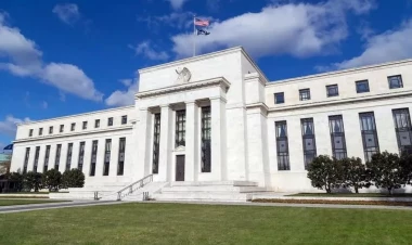 FED bu gün faiz artımına qayıdacaq?
