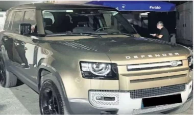 Məşhur müğənni 7 milyona avtomobil aldı - FOTO