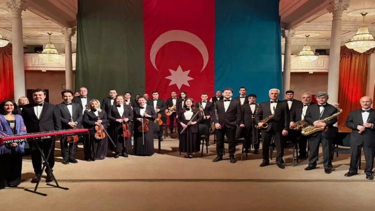 Dövlət Mahnı Teatrı Zəfərin 5 illiyinə “Qarabağ Çalarları” adlı musiqili çarxı təqdim edib - VIDEO - FOTO