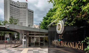 Türkiyə XİN İsveçdə Quranın təhqir olunmasını pisləyib