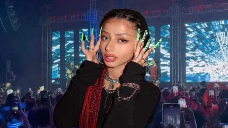 Türtkiyədən deportasiya olunan Asya Bakıda tamaşaçıları təhqir etdi - VİDEO