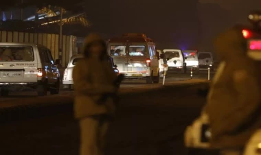 Hindistanda metro yaxınlığında partlayış - Yaralılar var