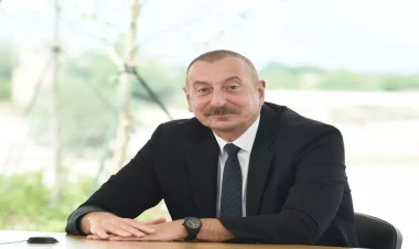 İlham Əliyev: “Demokratiya və Milli Birlik Günü” Türkiyə dövlətçiliyinin tarixində böyük şərəf günü olaraq qalacaq