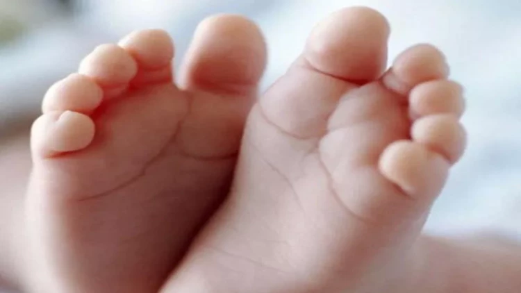 Körpə uşaq HƏKİMLƏRİN GÜDAZINA GETDİ - Düzgün diaqnoz qoyulmadı