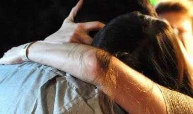 5 il fərqlə yenidən bir arada - gündəm olan VİDEO