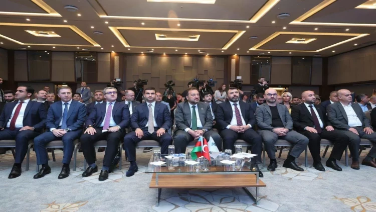 “İş dünyası - 100 ilin zirvəsi” biznes forum-sərgi keçirilb - FOTO