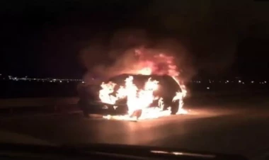 Naxçıvanda avtomobil qəzadan sonra yanıb, iki nəfər xilas edilib