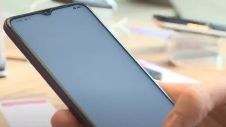 Telefon alarkən aldanmamaq üçün İMEİ kodu BELƏ YOXLAYIN... - VİDEO