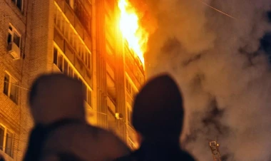 Yaşayış binasında yanğın: Ölən və yaralananlar var