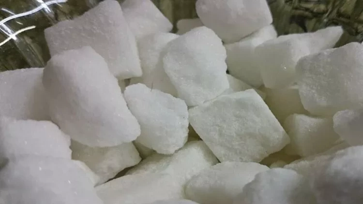 Azərbaycanda satılan bu qəndlər ZƏRƏRLİ İMİŞ - Tərkibinə normadan artıq...