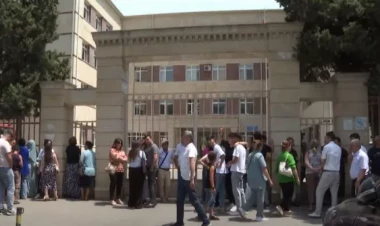 Valideynlər imtahanın mürəkkəbliyindən NARAZI OLUBLAR... - VİDEO