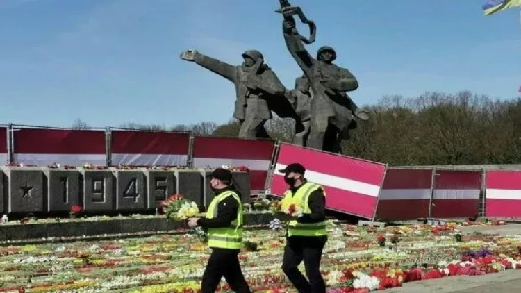 Latviyada bu tarixdə təbrik yazanlar cərimələnirlər