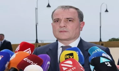 Biz siyasətimizi kimlərinsə sözlərinə görə deyil, milli maraqlarımıza görə həyata keçiririk - XİN rəhbəri