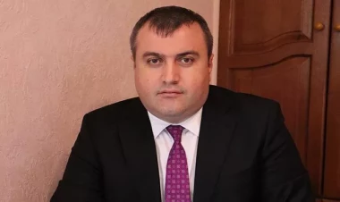 Elçin Sadıqovun Vəkillər Kollegiyasında çıxarılma səbəbi açıqlandı