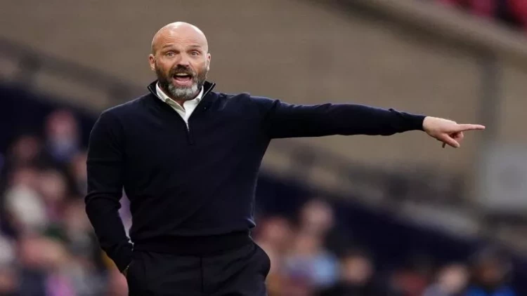 “Favorit biz sayılırıq” - İslandiya yığmasının baş məşqçisi