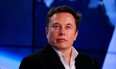 Mask kosmosun sahibinə çevrildi