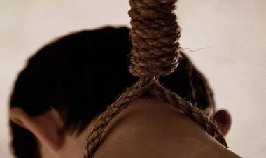 Bakıda 20 yaşlı oğlan özünü asdı