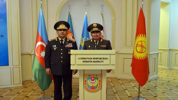 Azərbaycan ilə Qırğızıstan arasında hərbi əməkdaşlıq məsələləri müzakirə edilib