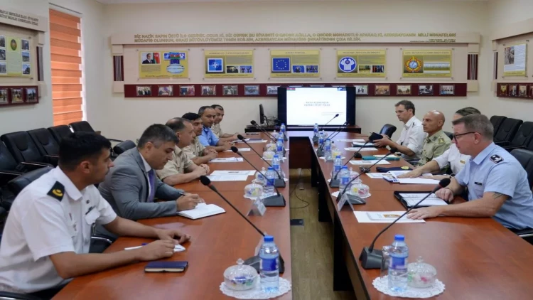NATO generalı Bakıda: Hərbçilərimizlə görüşdü