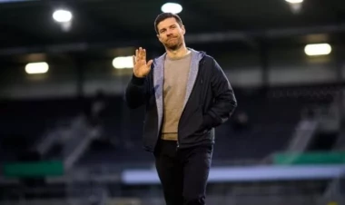 “Real”a Alonsonun yerinə ulduz məşqçi GƏLİR?