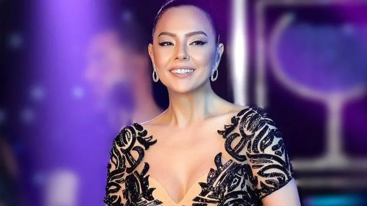 Ebru Gündeş Şəmkirə gəlmək üçün 250 min dollar alıb?